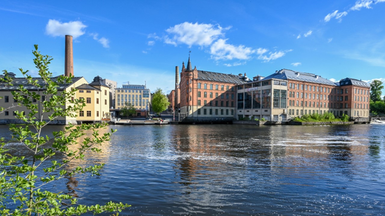 Bild på byggnader i Norrköpings industrilandskap